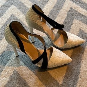 L.A.M.B. Lynn Ii White Snakeskin Pumps